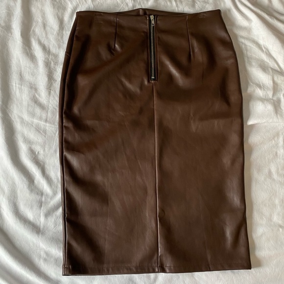 𝅺Shein brown pleather pencil skirt - Picture 3 of 6